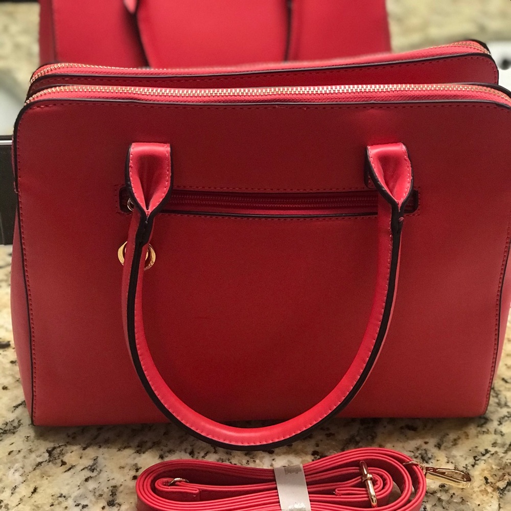 Bag - Picture 2 of 3